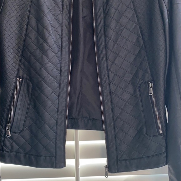 Artificial leather jacket - Picture 2 of 7